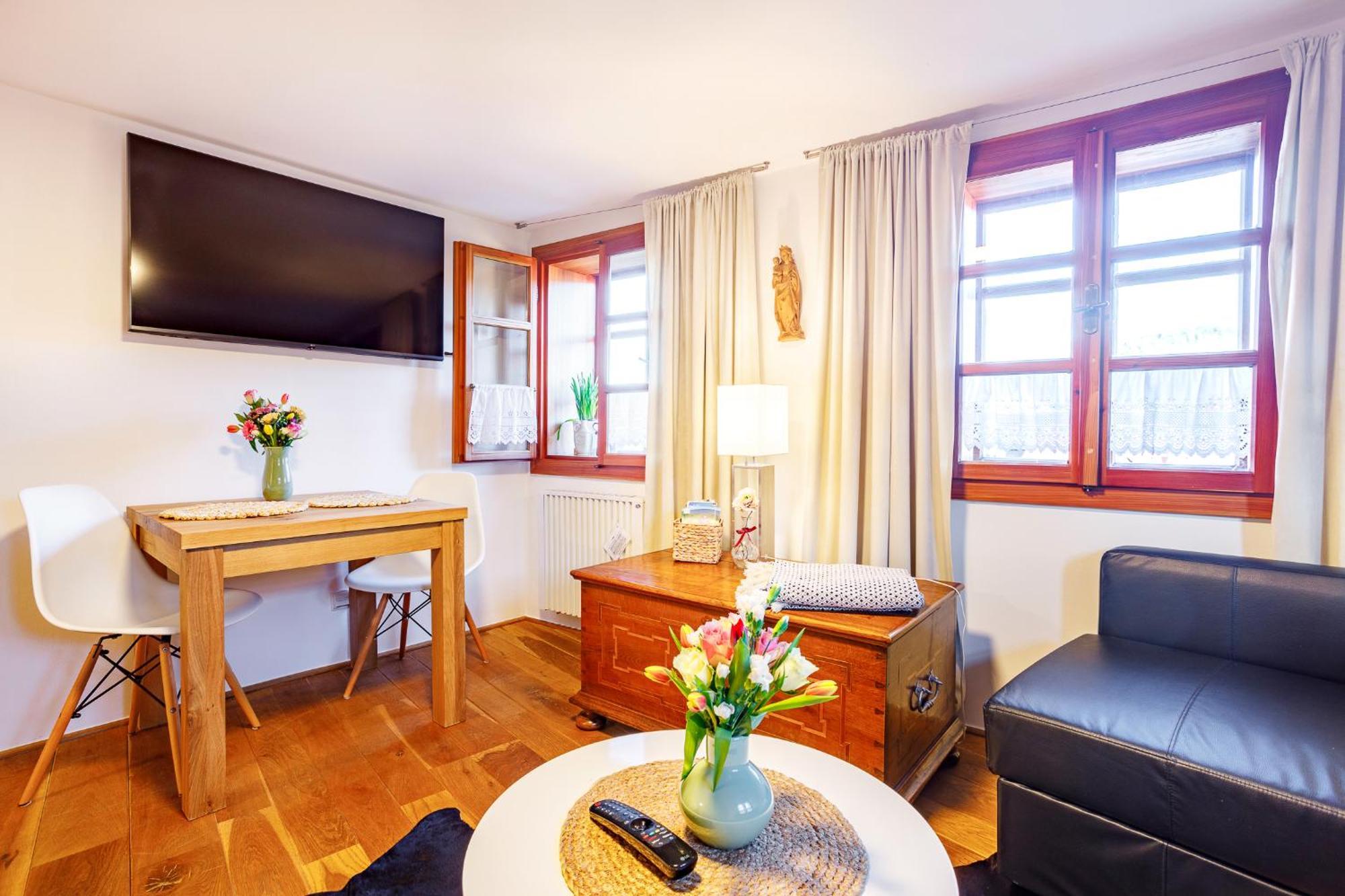 Apartments No.59 Loket Exterior foto